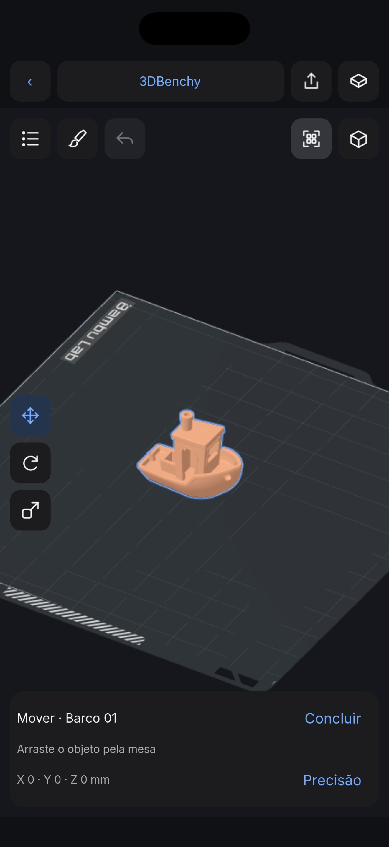 Tela real do Mono Slicer mostrando um barco 3DBenchy na mesa de preparação
